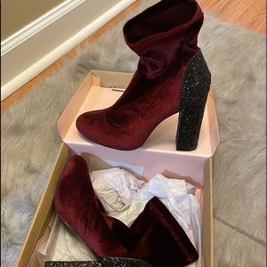 CR burgundy bootie with multi- color glitter, sz8, worn once. Super cute!